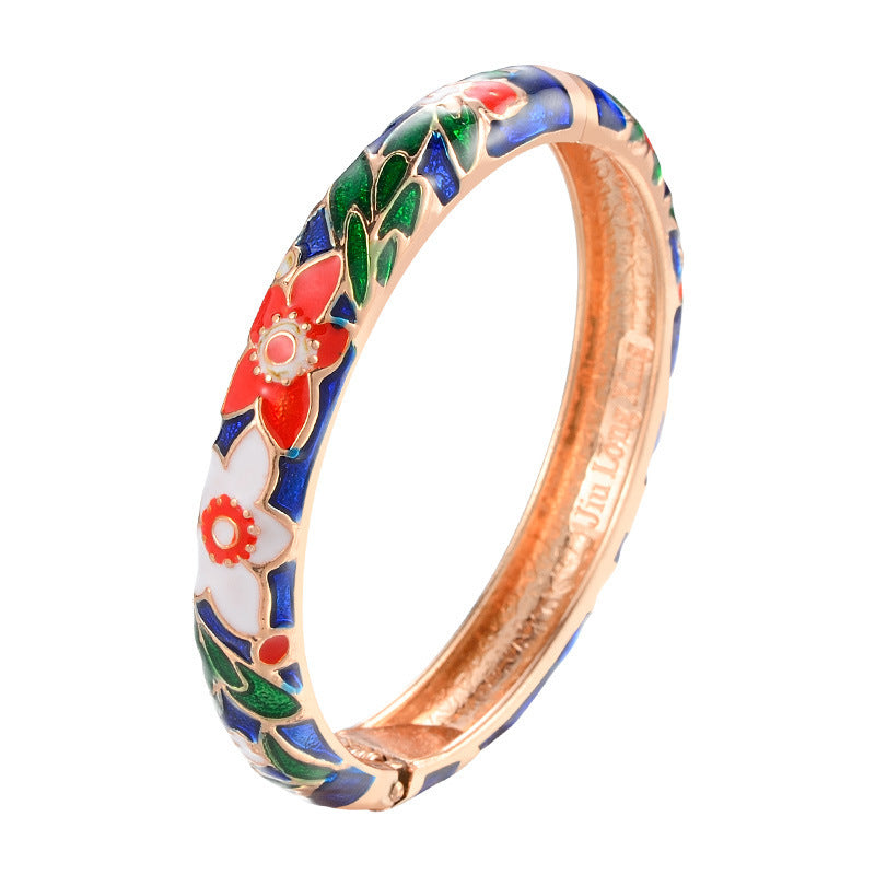 Vintage Carved Flower Bracelet