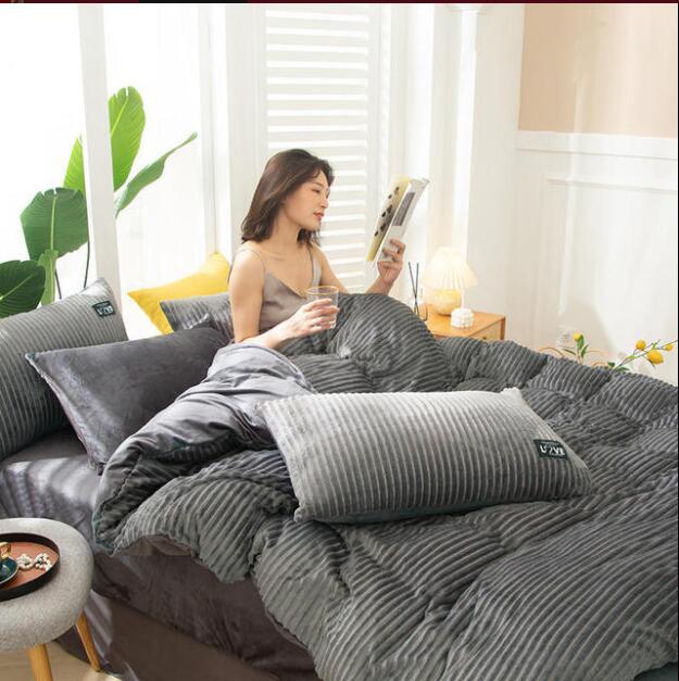 Magic Velvet Four Piece Thermal Duvet Cover