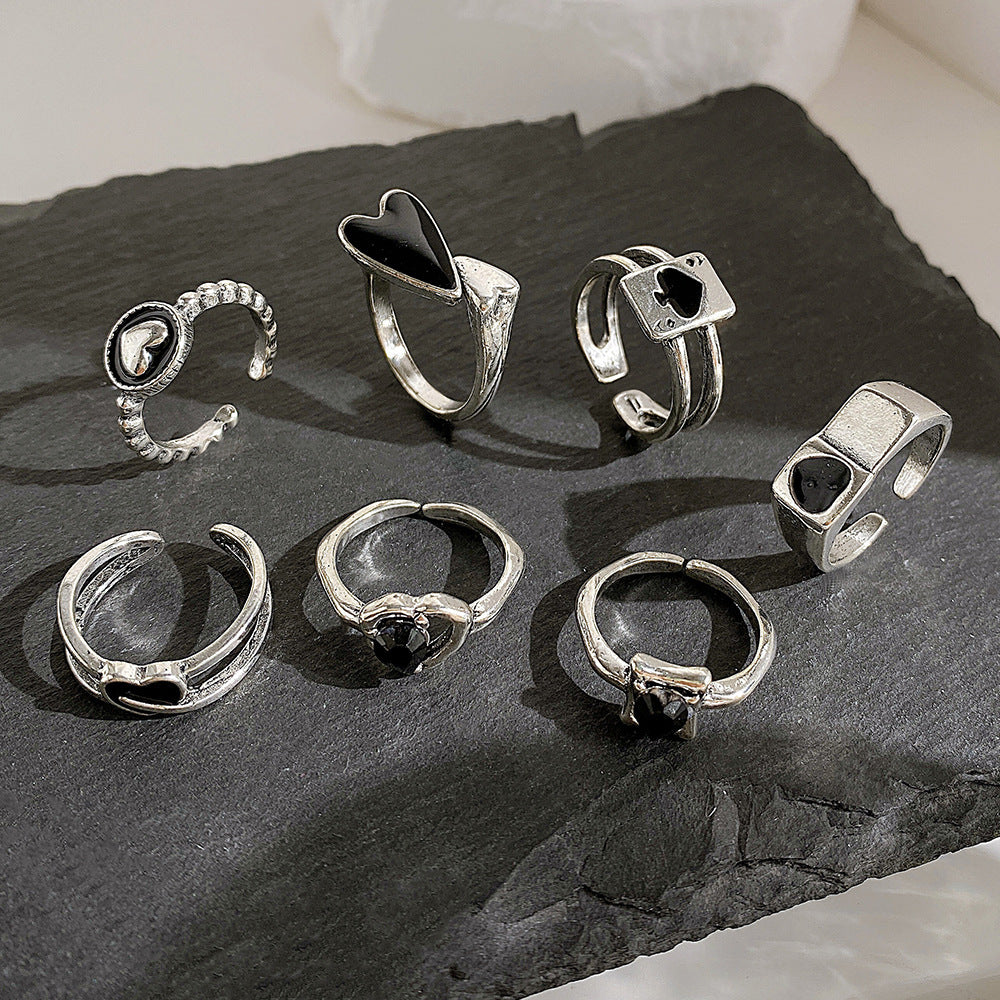 Retro Black Love 7-piece Set Rings