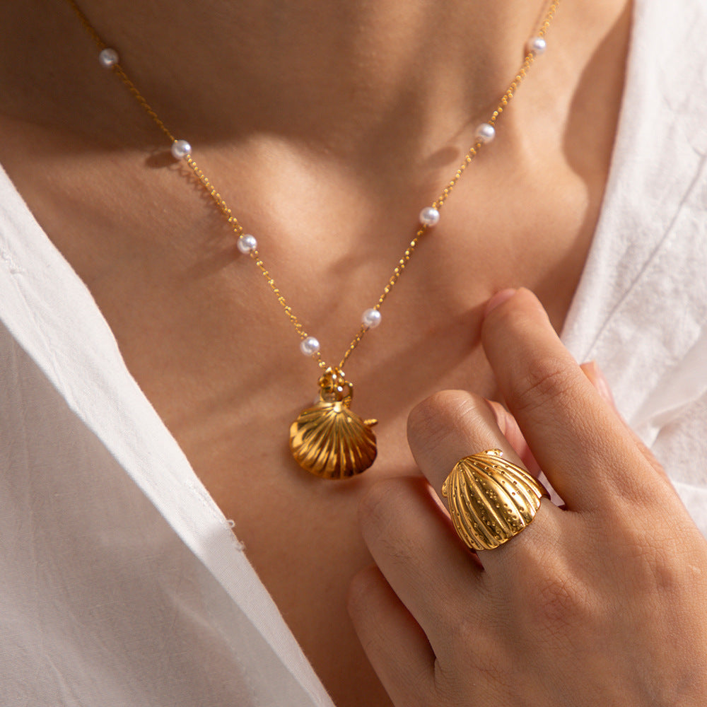 Women's Shell Ring