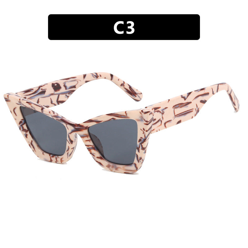 Large Frame Cat Eye Sunglasses