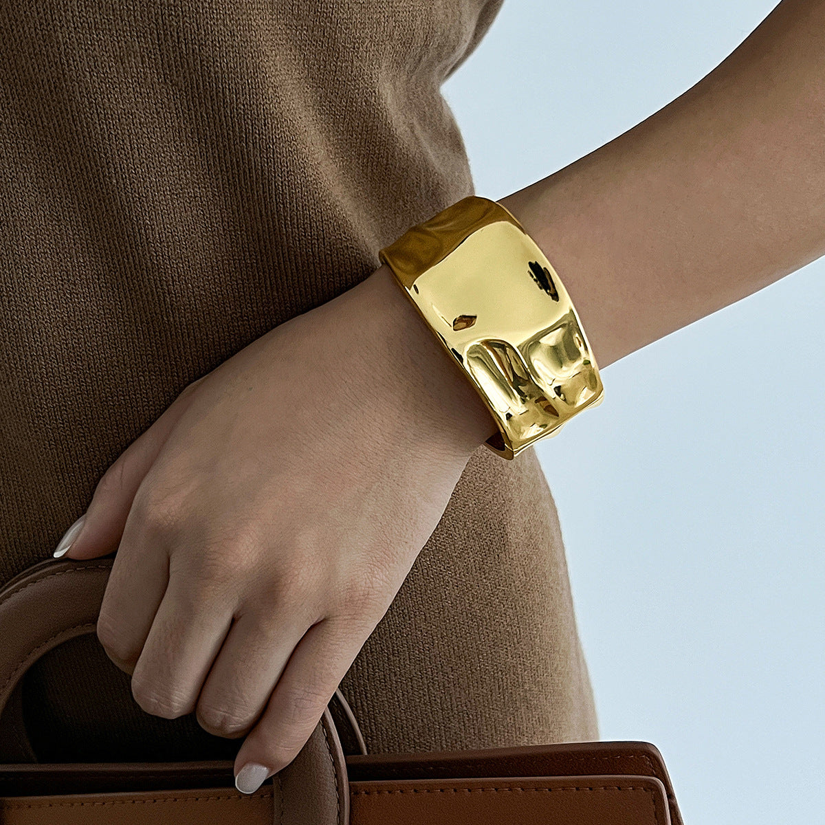 Exaggerated Design Bracelet