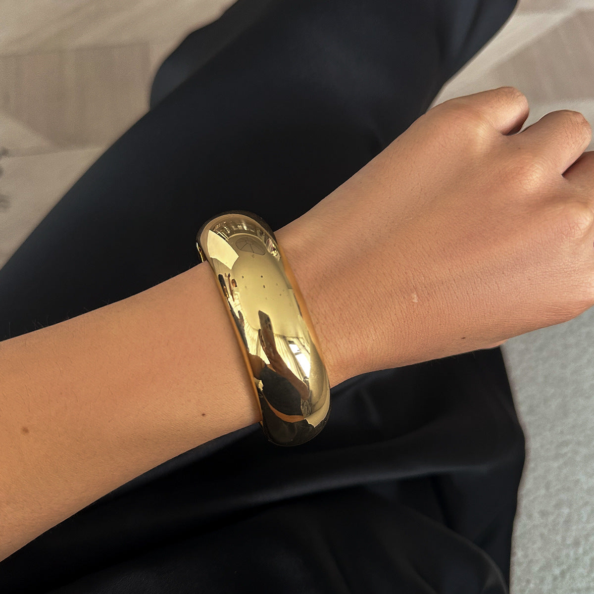 Exaggerated Design Bracelet