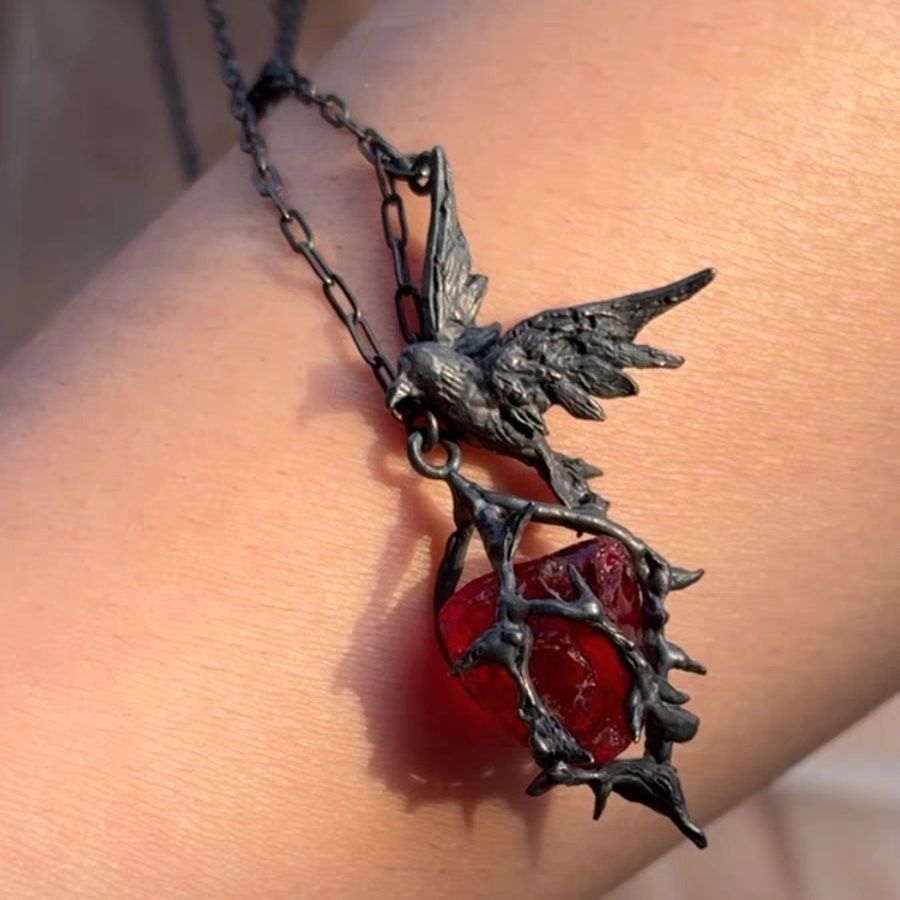 Trendy Punk Crow All-in-one Distressed Necklace