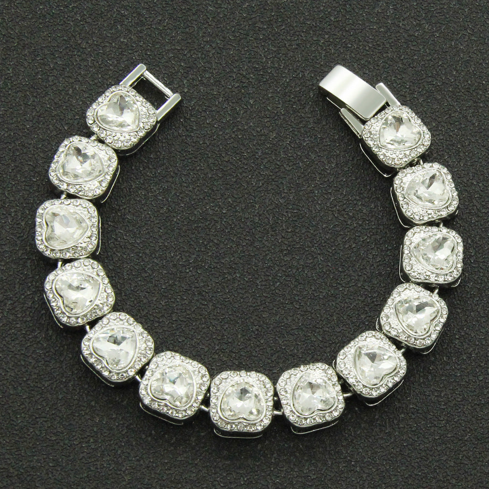 Splendid Diamond Heart Necklace