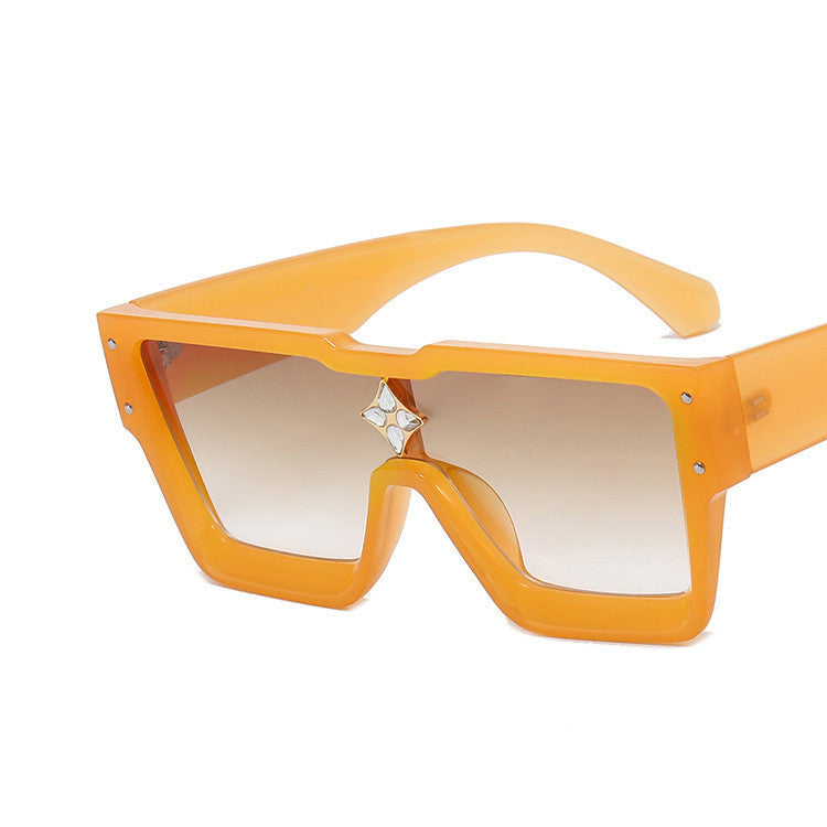 Large Frame Trendy Sunglasses
