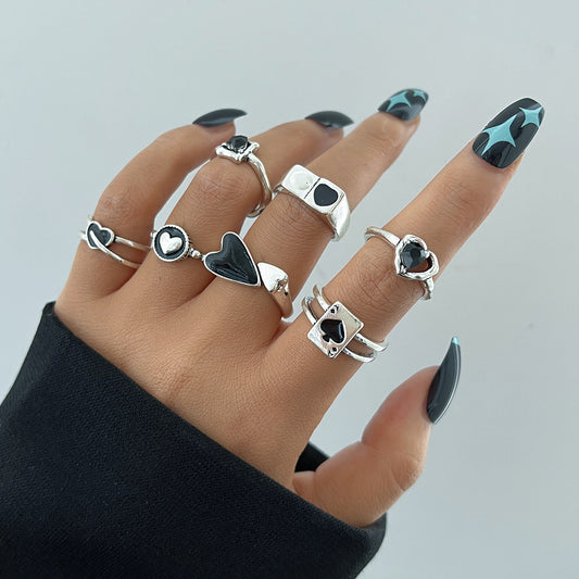 Retro Black Love 7-piece Set Rings