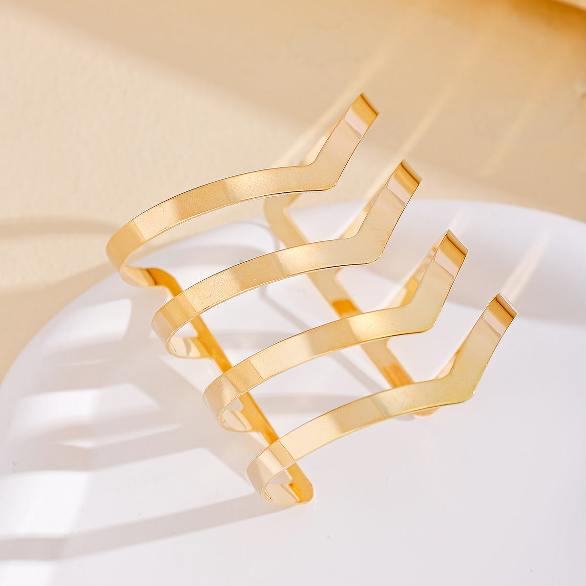V-shaped Wave Bracelet