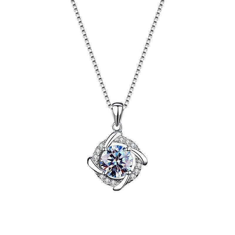 Zircon Clover Necklace