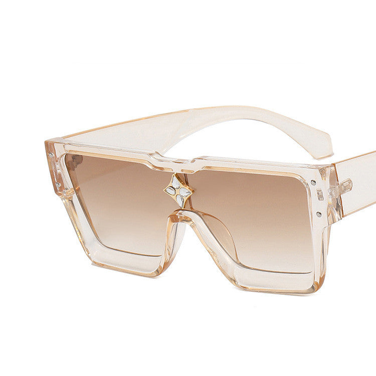 Large Frame Trendy Sunglasses