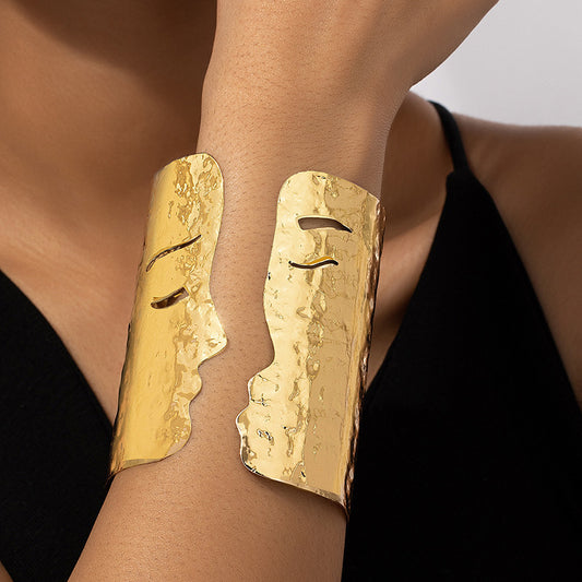 Face Off Design Bracelet